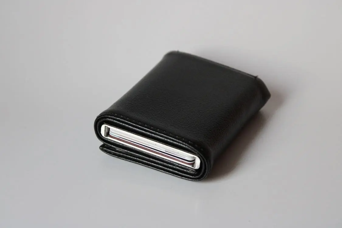 Bifold wallet — Satguru's men's wallets